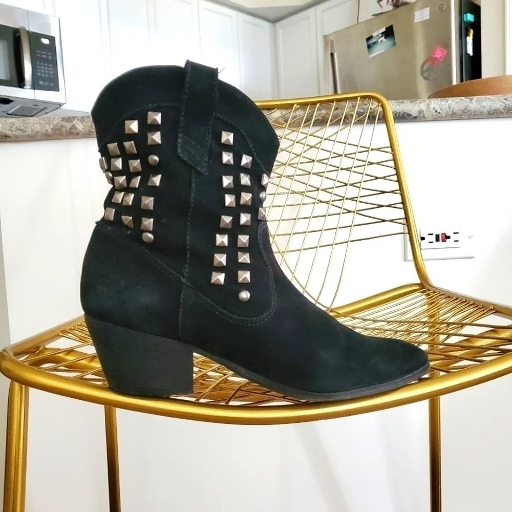 SCHUTZ | Suede Studded Ankle Boot